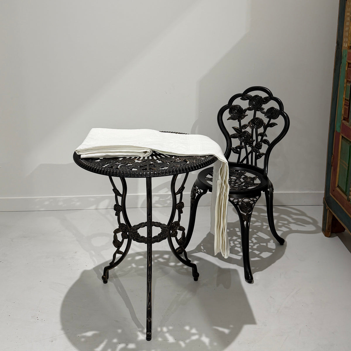 Large Tablecloth | Vintage Damask Linen